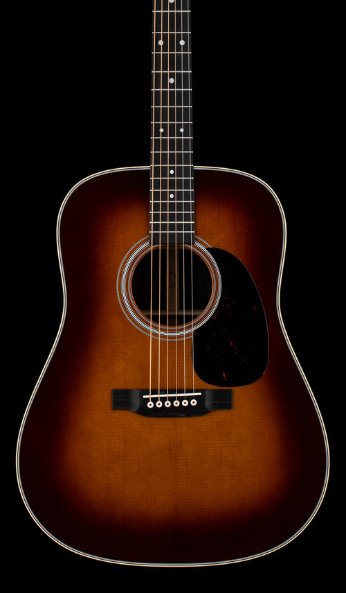 Martin D-28 - 1933 Ambertone #16892 (2025)