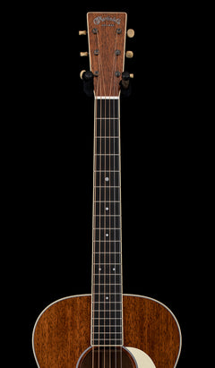 Used Martin Custom Shop 00-18 Mahogany Slope Shoulder #06764 with Original Hard Case