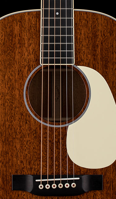 Used Martin Custom Shop 00-18 Mahogany Slope Shoulder #06764 with Original Hard Case