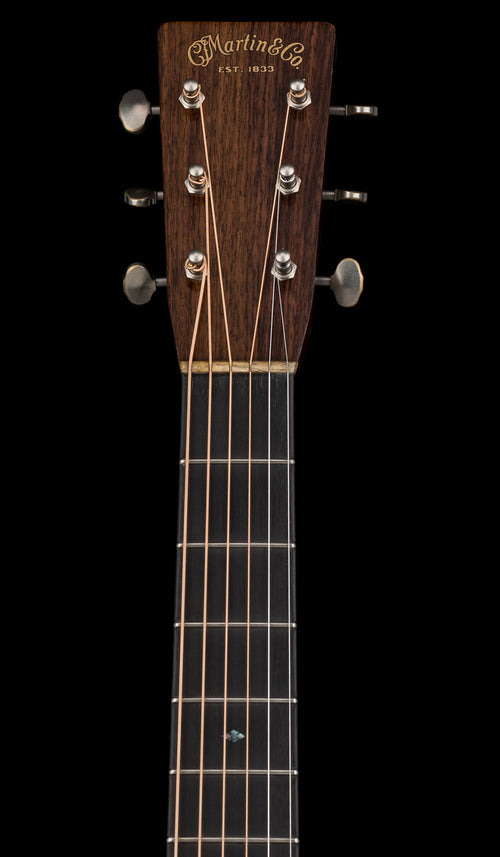 Martin Custom Shop D-28 Authentic 1937 (Stage 1 Ambertone) #48835