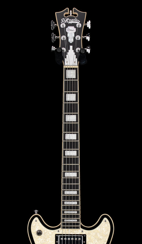 D'Angelico Premier Brighton - Black Flake #10152 (B-Stock)