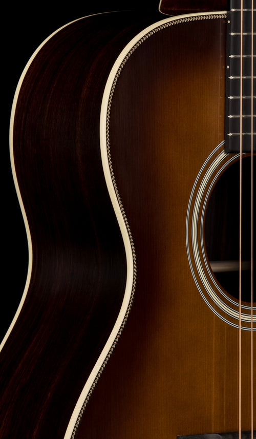 Used Martin Custom Shop 000-28 Authentic 1937 (2021) - Ambertone #51378 with Original Hard Case