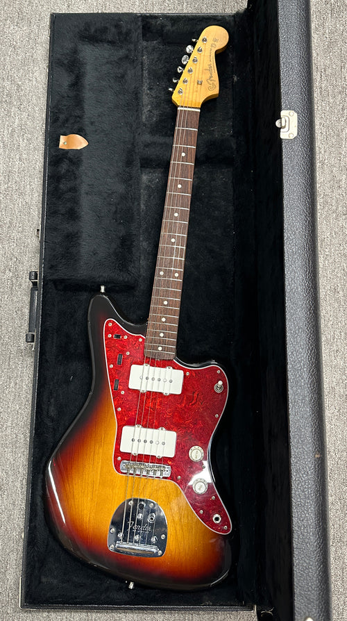 Used Fender MIJ JM66-80 Jazzmaster (1994) - 3-Color Sunburst #23507 with Original Hard Case