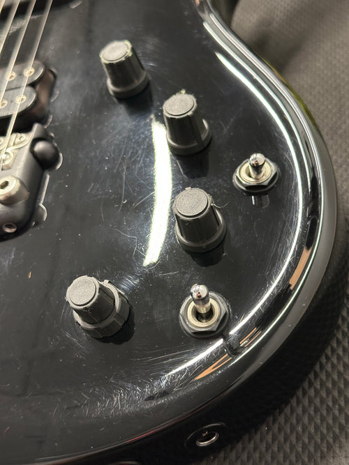 Used Parker Fly Deluxe (1994) - Black #126054BP with Original Gig Bag