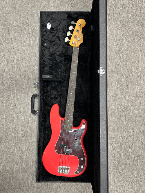 Used Fender Limited Edition Vintera II Road Worn '60s Precision Bass (2025) - Fiesta Red #88235 with Original Hard Case