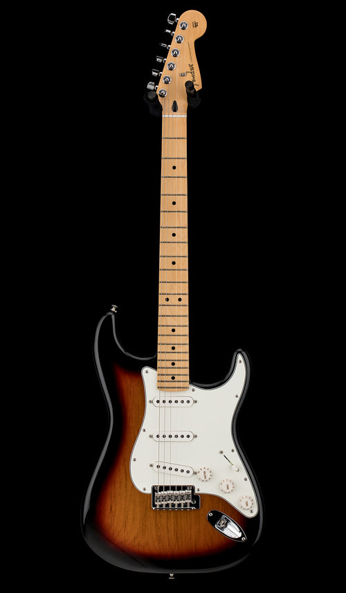 Used Fender Player Stratocaster (2022) - 3-Color Sunburst #97938 with Gig Bag