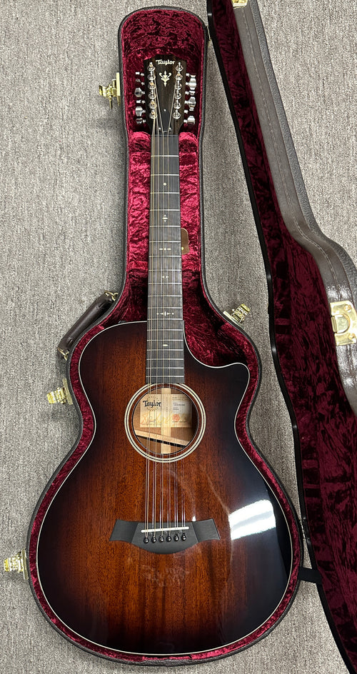 Used Taylor 562ce (2021) - Shaded Edgeburst #51096 with Original Hard Case