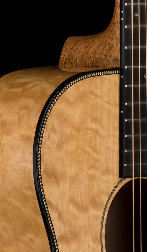 Martin Custom Shop 00-28 Style Master Grade Deep Quilt Maple (Empire Music Spec) #29854