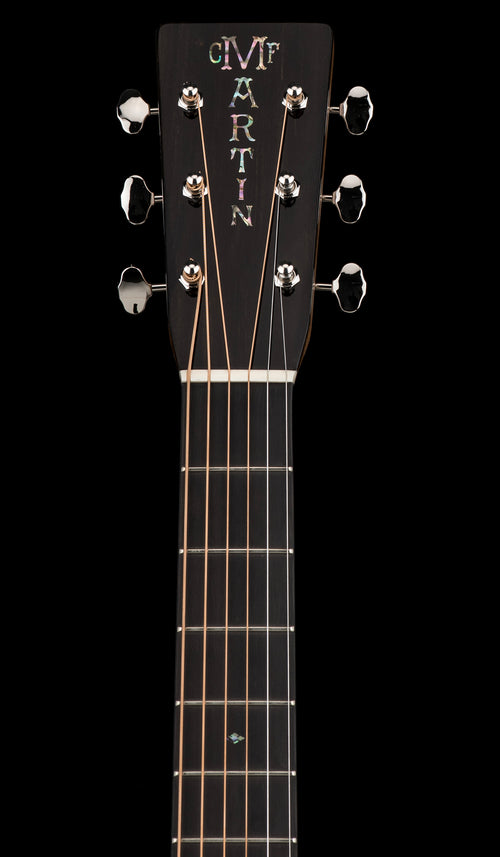 Martin Custom Shop 00-28 Style Master Grade Deep Quilt Maple (Empire Music Spec) #29854