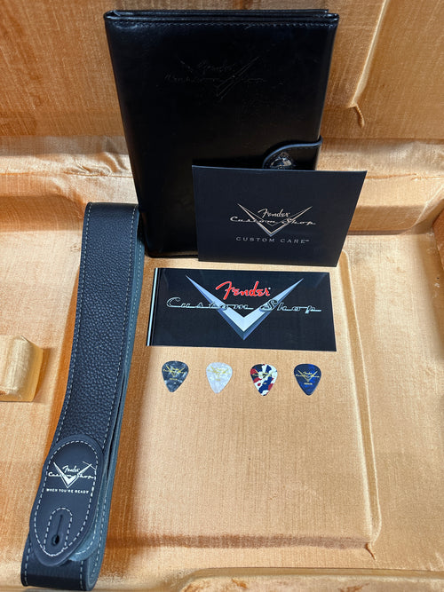 Fender Custom Shop Empire 58 Precision Bass Journeyman Relic - Aged Taos Turquoise #86502