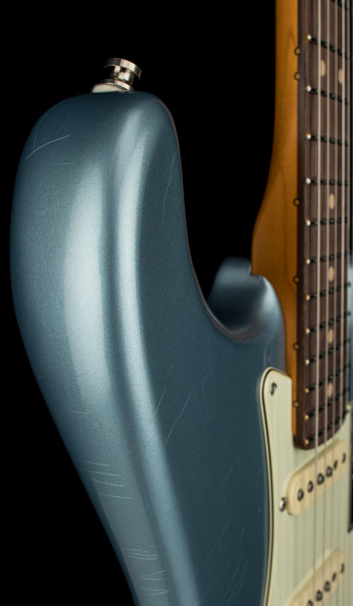 Fender American Ultra Luxe Vintage '60s Stratocaster - Ice Blue Metallic #09655