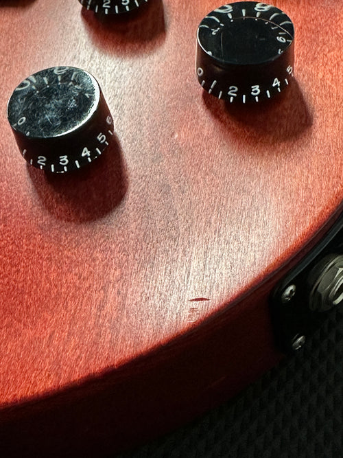 Used Gibson Les Paul Studio (2011) - Worn Cherry #10631 with Hard Case