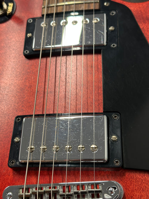 Used Gibson Les Paul Studio (2011) - Worn Cherry #10631 with Hard Case