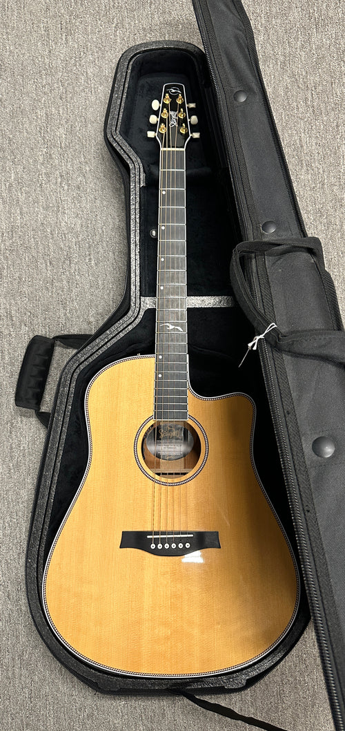 Used Seagull Artist Mosaic CW HG EQ - Natural #00045 with Gig Bag