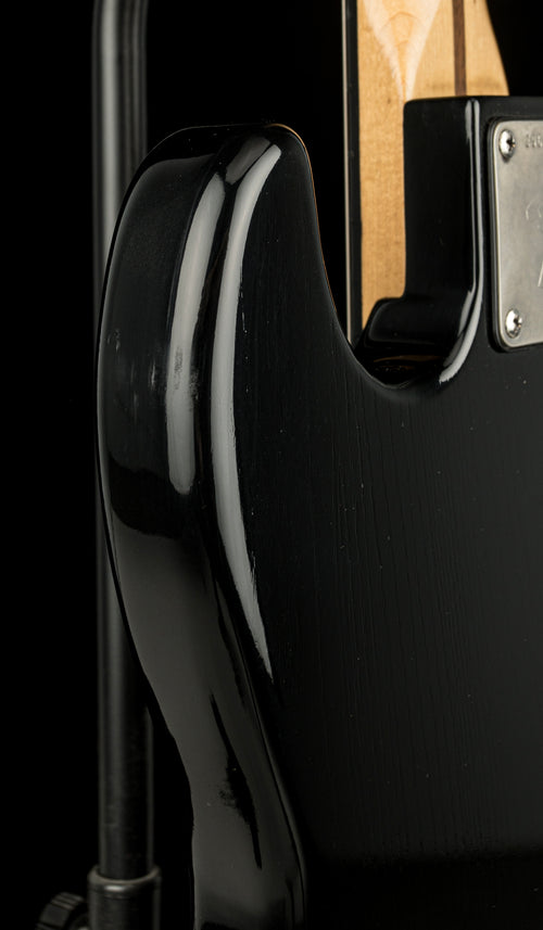 Vintage Fender 1973 Jazz Bass - Black #96090 with Hard Case