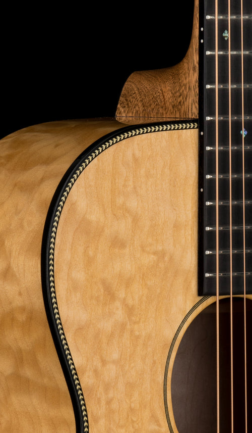 Martin Custom Shop 00-28 Style Master Grade Deep Quilt Maple (Empire Music Spec) #29853