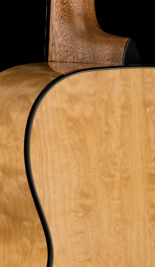 Martin Custom Shop 00-28 Style Master Grade Deep Quilt Maple (Empire Music Spec) #29853