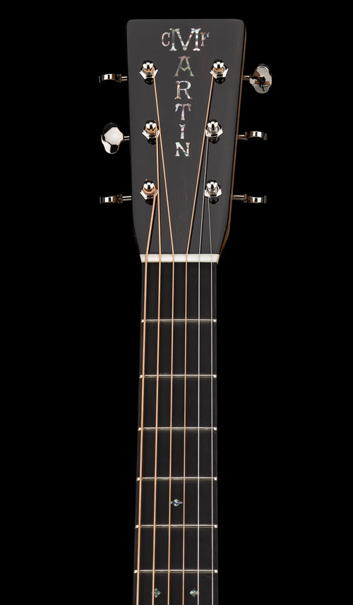 Martin Custom Shop 00-28 Style Master Grade Deep Quilt Maple (Empire Music Spec) #29853