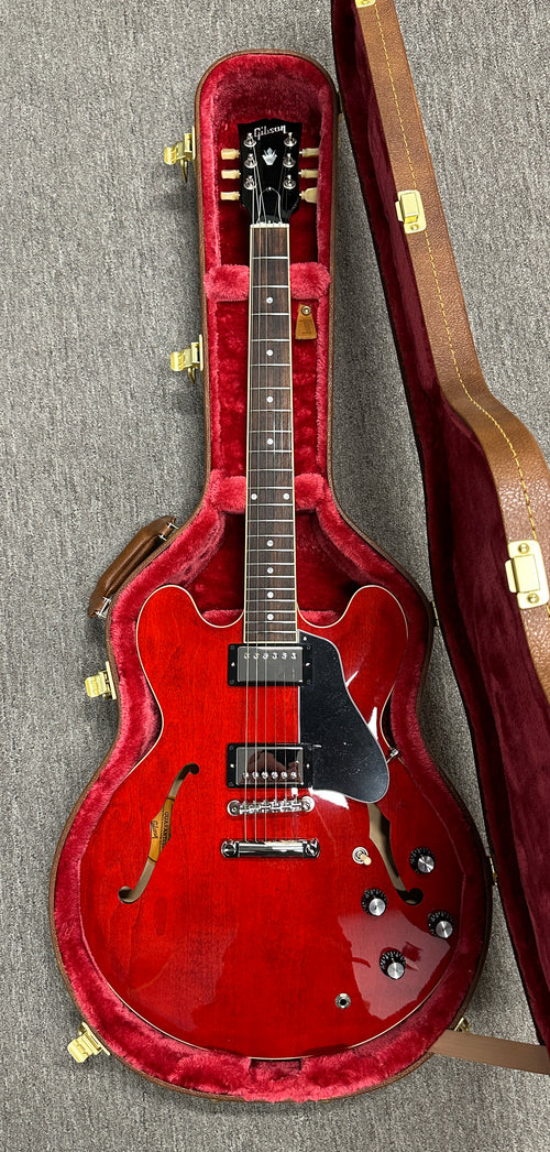 Used Gibson ES-335 Figured (2023) - Sixties Cherry #30342 with Original Hard Case