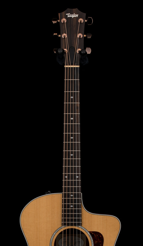 Used Taylor 214ce DLX (2020) - Natural #70288 with Original Hard Case