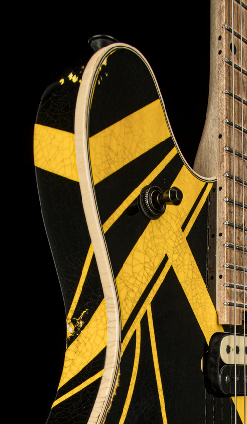 EVH Custom Shop Wolfgang Relic - Black with Yellow Stripes #7659A