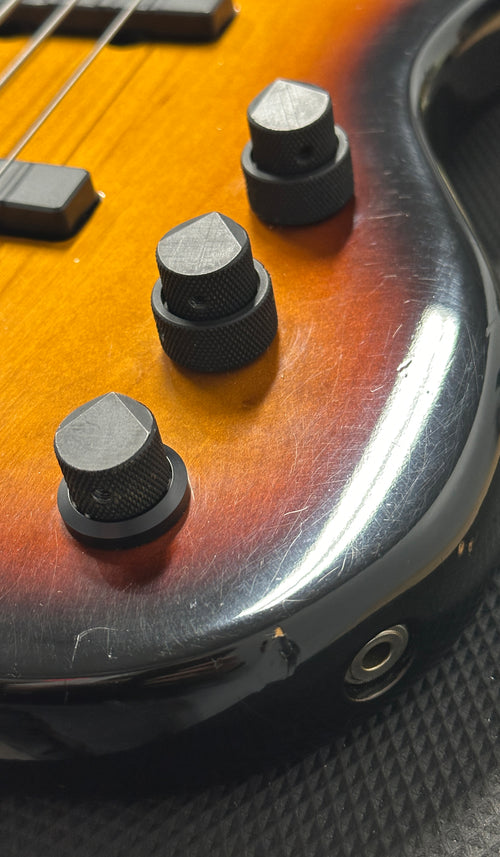 Used Fender Jazz Bass Plus (1992) - Sunburst #06820 with Gig Bag