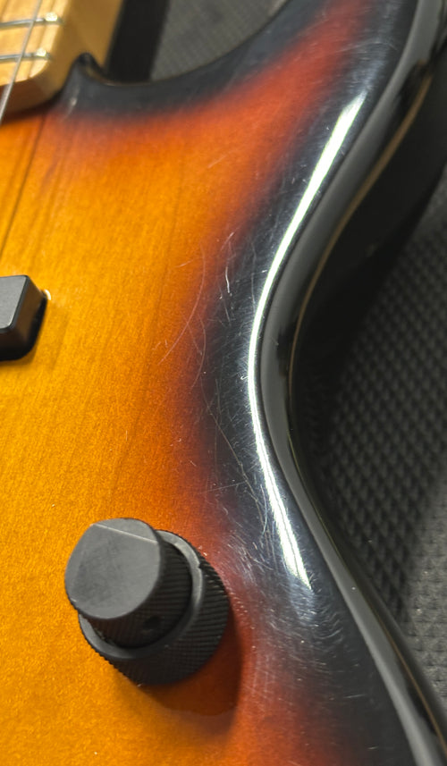 Used Fender Jazz Bass Plus (1992) - Sunburst #06820 with Gig Bag