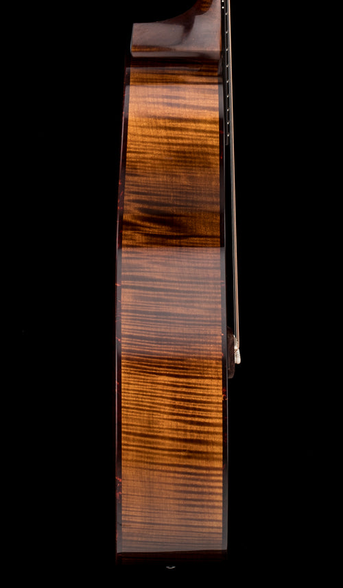 Taylor Benchmark Custom Gold Label Super Auditorium Lutz Spruce and Big Leaf Maple #56103