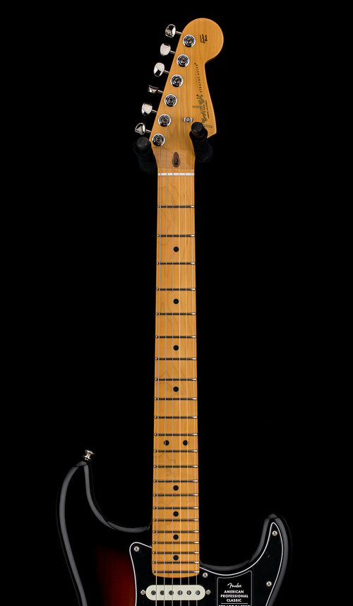 Fender American Professional Classic Stratocaster - 3-Color Sunburst #70070