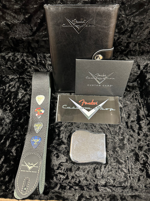 Fender Custom Shop Limited Edition '61 Telecaster Relic - Aged Candy Apple Red #83347