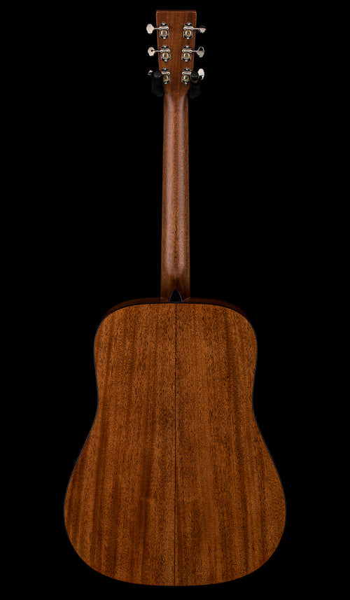 Martin D-18 - Natural #15888 (2025)