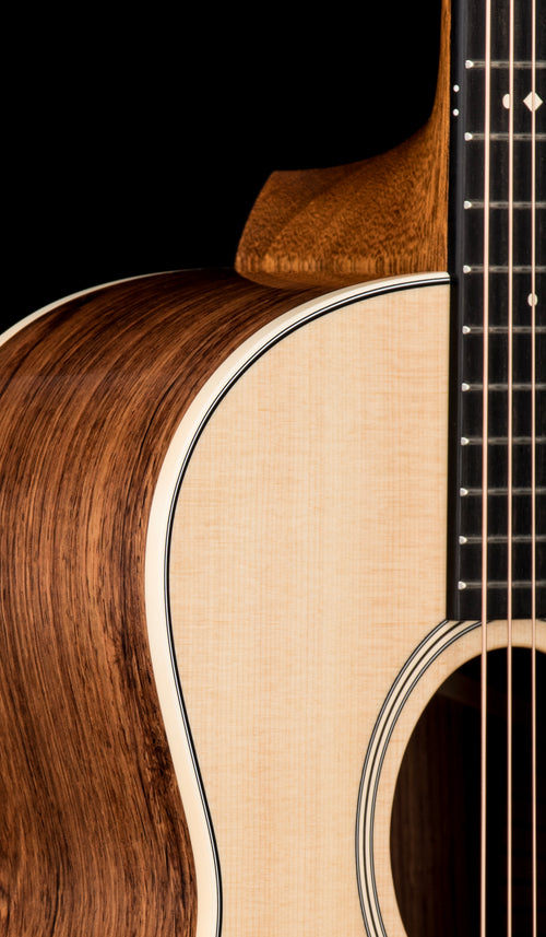 Taylor Benchmark Custom Gold Label Super Auditorium Lutz Spruce and Honduran Rosewood #96100