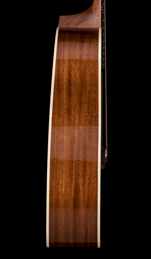 Taylor Gold Label 517e - Sunburst #35056 (Demonstration Model)