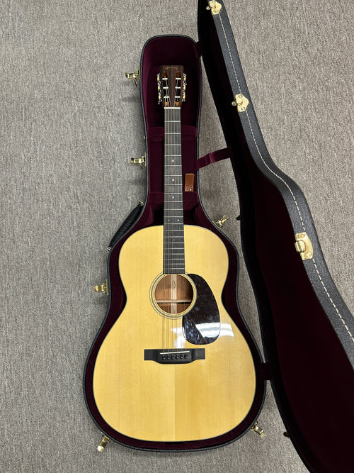 Used Martin Custom Shop 0000-18 12-Fret (2024) #96188 with Original Hard Case