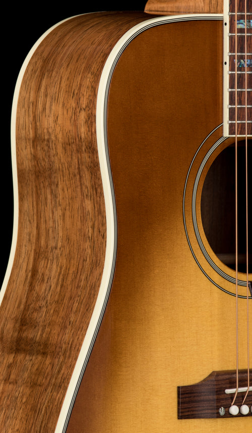 Gibson Custom Shop Hummingbird Elegant Koa - Honey Burst #16149