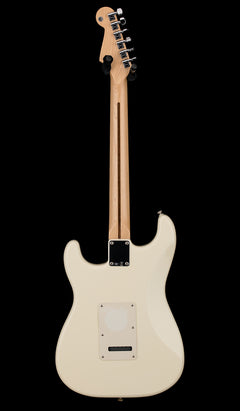 Used Fender Standard Stratocaster (2006) - Arctic White #74275 with Gig Bag