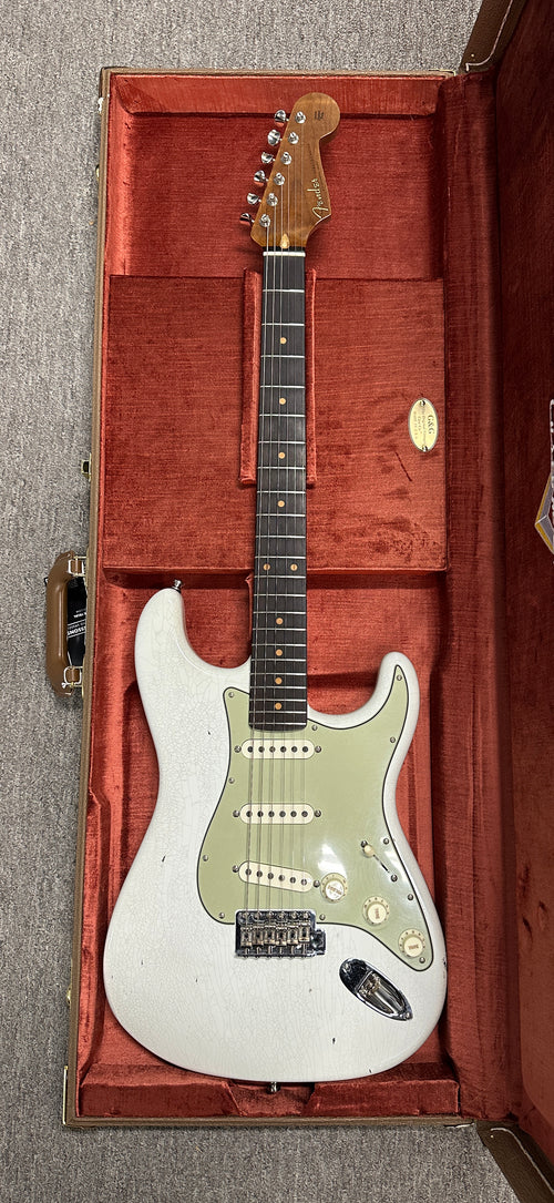 Used Fender Custom Shop Sweetwater GT11 Stratocaster Journeyman Relic (2025) - Olympic White/3-Color Sunburst #41567 with Original Hard Case