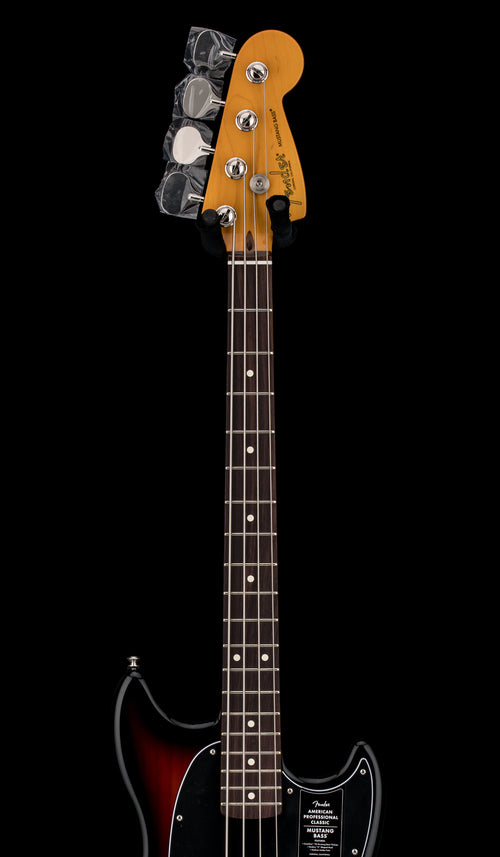 Fender American Professional Classic Mustang Bass - 3-Color Sunburst #00583