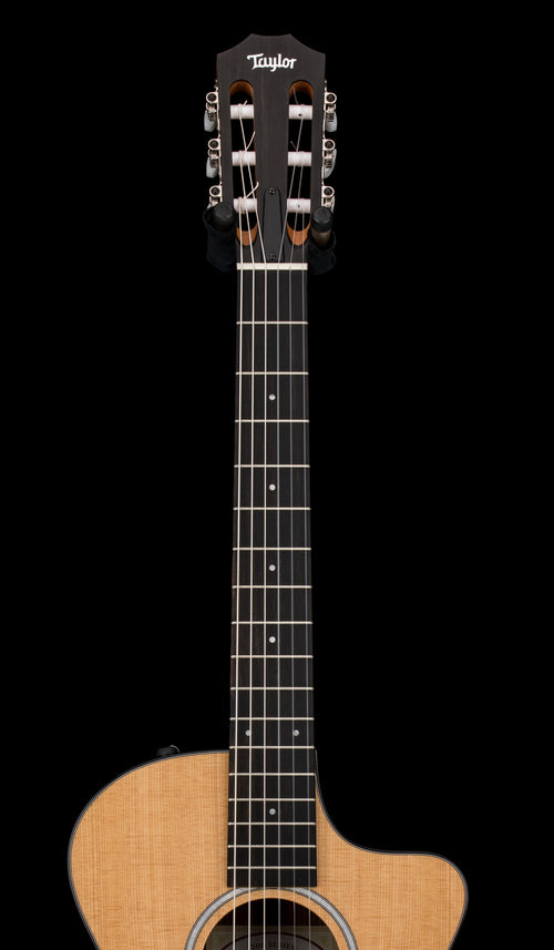 Taylor 212ce-N Plus #65381
