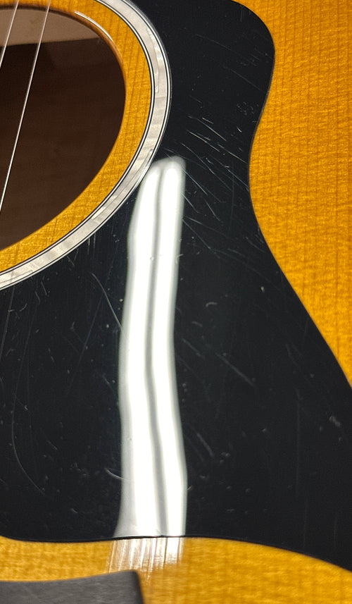 Taylor 217e Plus Special Edition - Honeyburst #65341 (NAMM 2026)