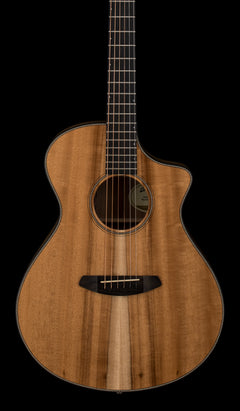 Used Breedlove Oregon Concert CE Myrtlewood (2022) - Natural #27697 with Original Hard Case