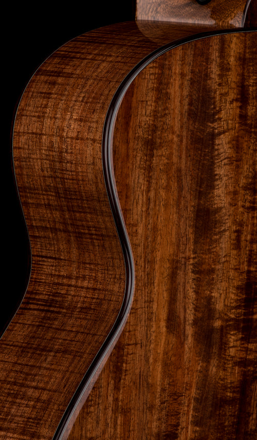 Taylor Custom Shop Gold Label SA Western Red Cedar/Tasmanian Blackwood #56102