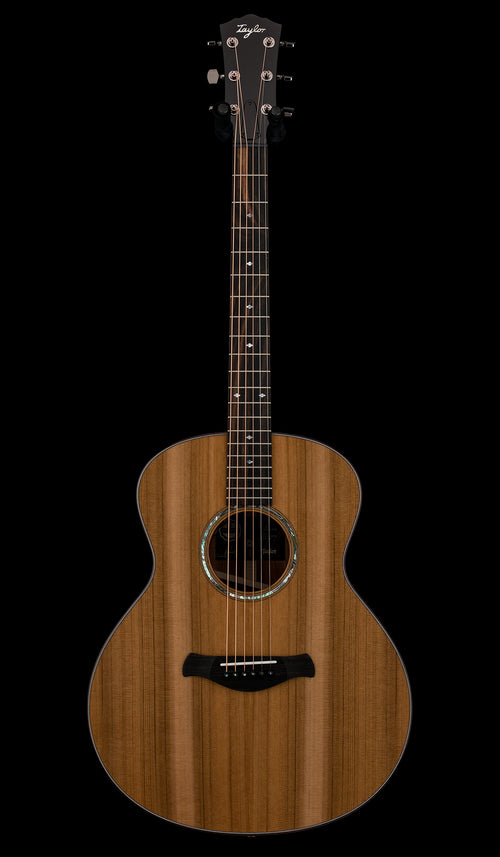 Taylor Custom Shop Gold Label SA Western Red Cedar/Tasmanian Blackwood #56102