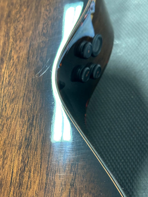 Used Breedlove Organic Performer Concert CE #06269 with Original Hard Case