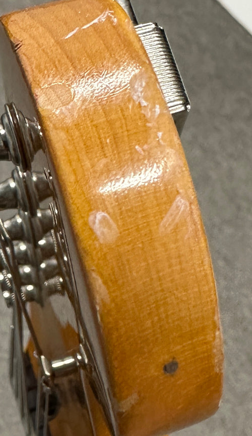 Used Squier Classic Vibe Bass VI (2024) - 3-Color Sunburst #06860 with Gig Bag