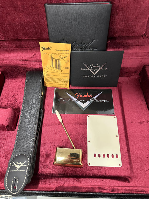 Used Fender Custom Shop Masterbuilt Dale Wilson '59 Stratocaster DLX Closet Classic (2024) - Aged Shell Pink #78349 with Original Hard Case