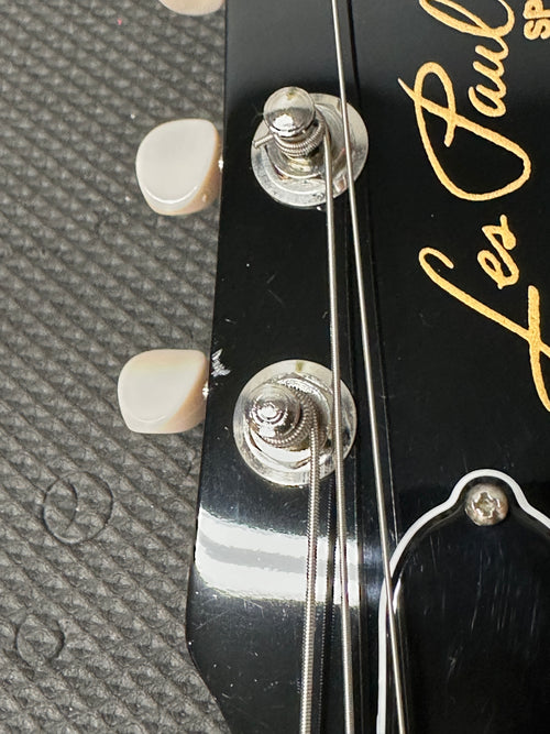 Used Gibson Les Paul Special (2021) - Vintage Cherry #10164 with Original Hard Case