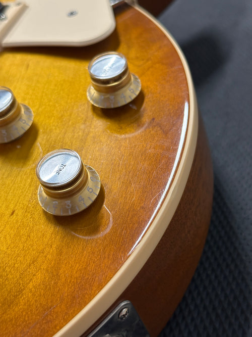 Used Gibson Les Paul Classic (2019) - Honeyburst #33082 with Original Hard Case