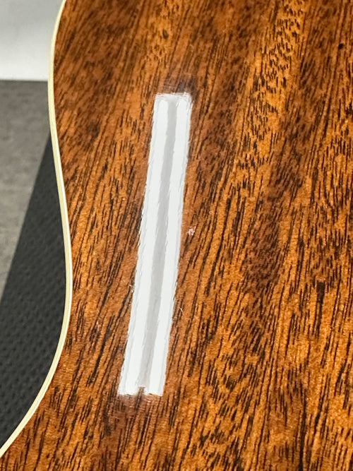 Used Martin Custom Shop 00-18 Mahogany Slope Shoulder #06764 with Original Hard Case