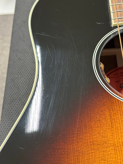 Used Gibson Keb' Mo' "3.0" 12-Fret J-45 (2023) - Vintage Sunburst #83034 with Original Hard Case